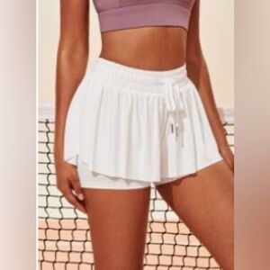 Shein Womena’s Ehite Butterfly Flowy Athletic Shorts Size S